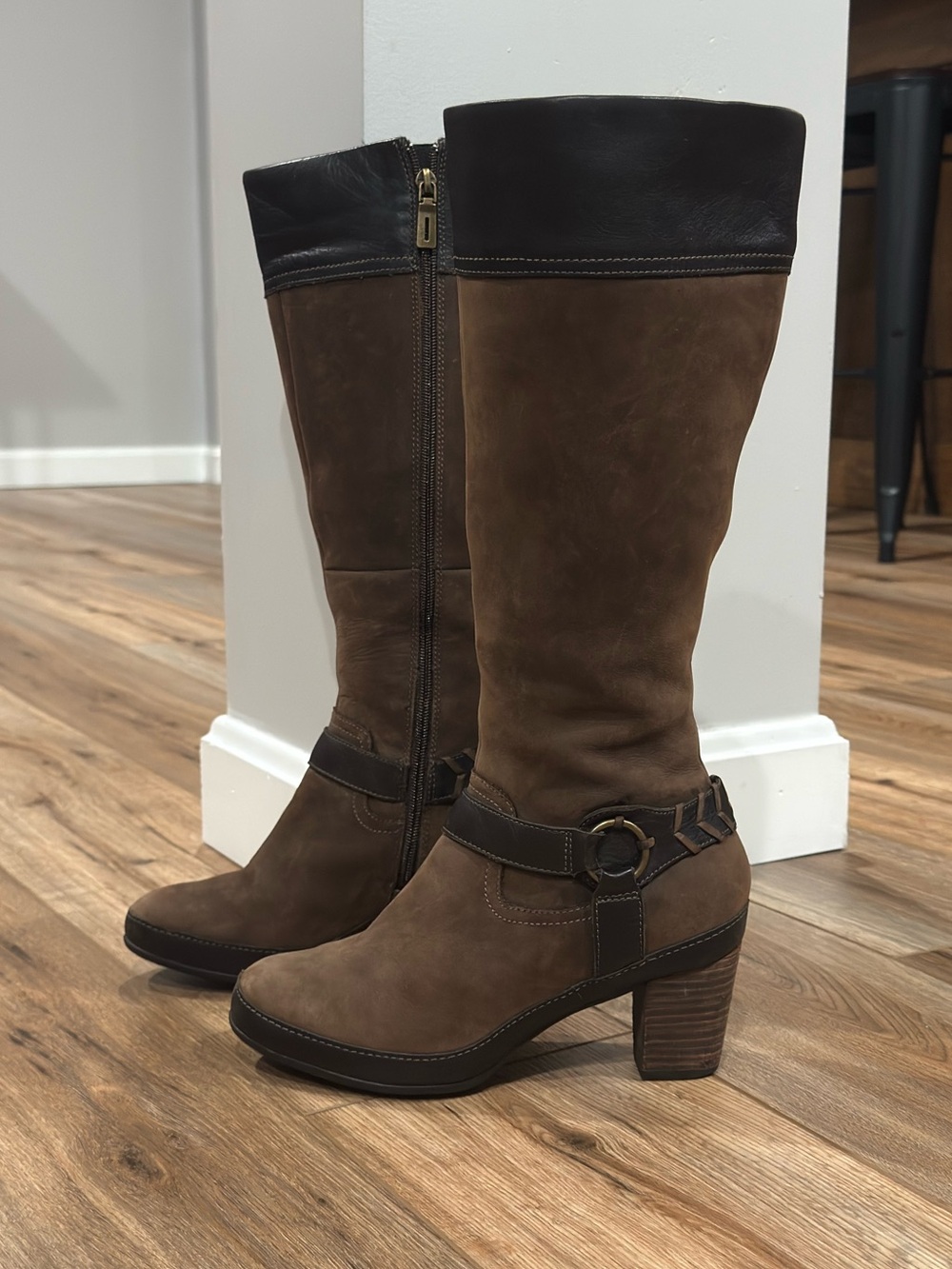 CLARKS Artisan Brown Leather Moto Knee-high Harness Riding Boots | Size 7